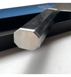 Faca Takayuki Seigaiha Damasco 45 camadas chef 210 mm